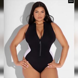 NWT TA3 Sleeveless Surfy One Piece Swimsuit Sz 2X Reg/long Black/White